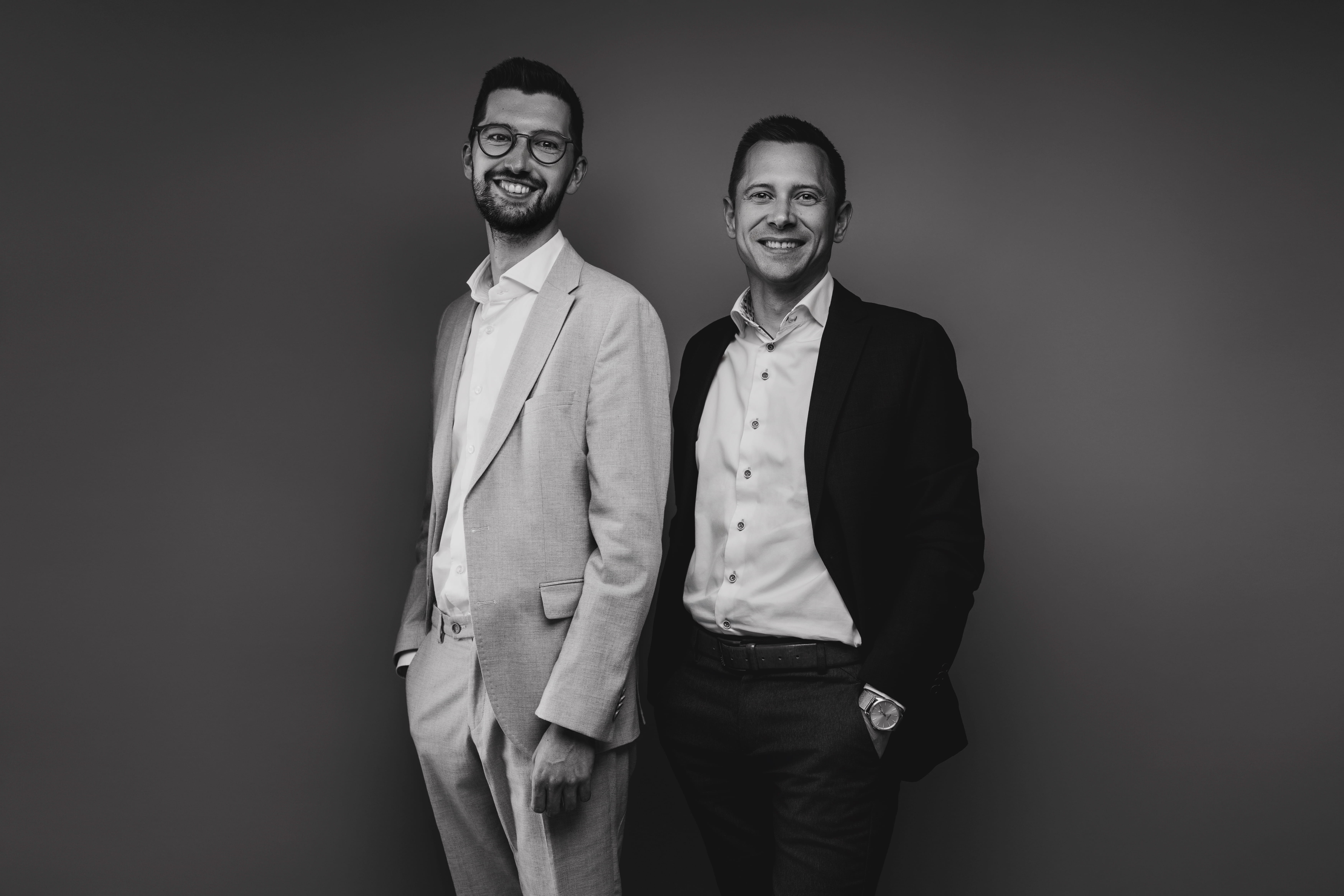 Maîtres Kenny Lheureux et Antoine Lefebvre, avocats au cabinet Lheureux à Waremme.