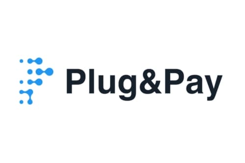 Plug&Pay bedrijfslogo met abstract blauw pictogram links van de tekst.