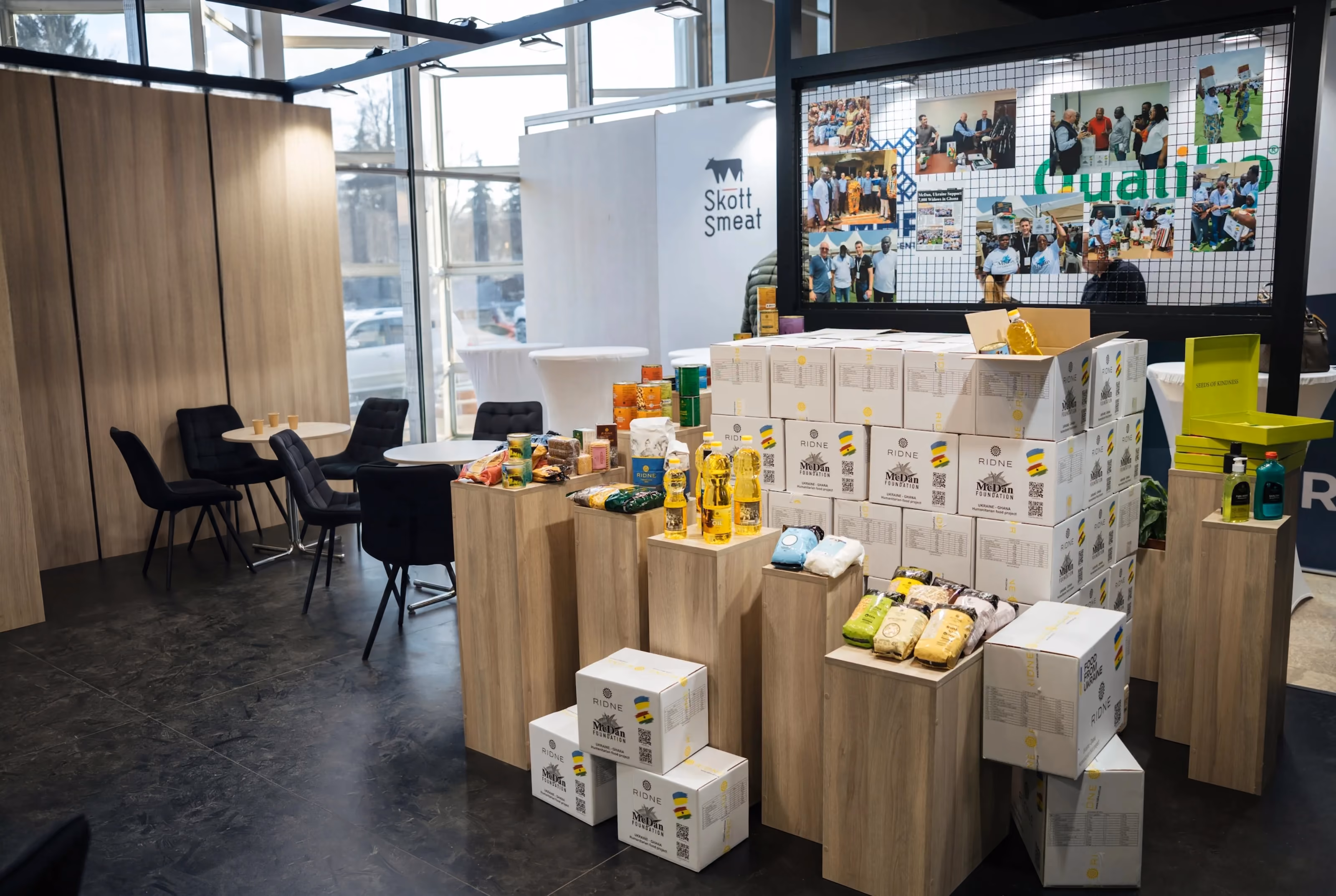 Display of RIDNE food products and humanitarian aid kits