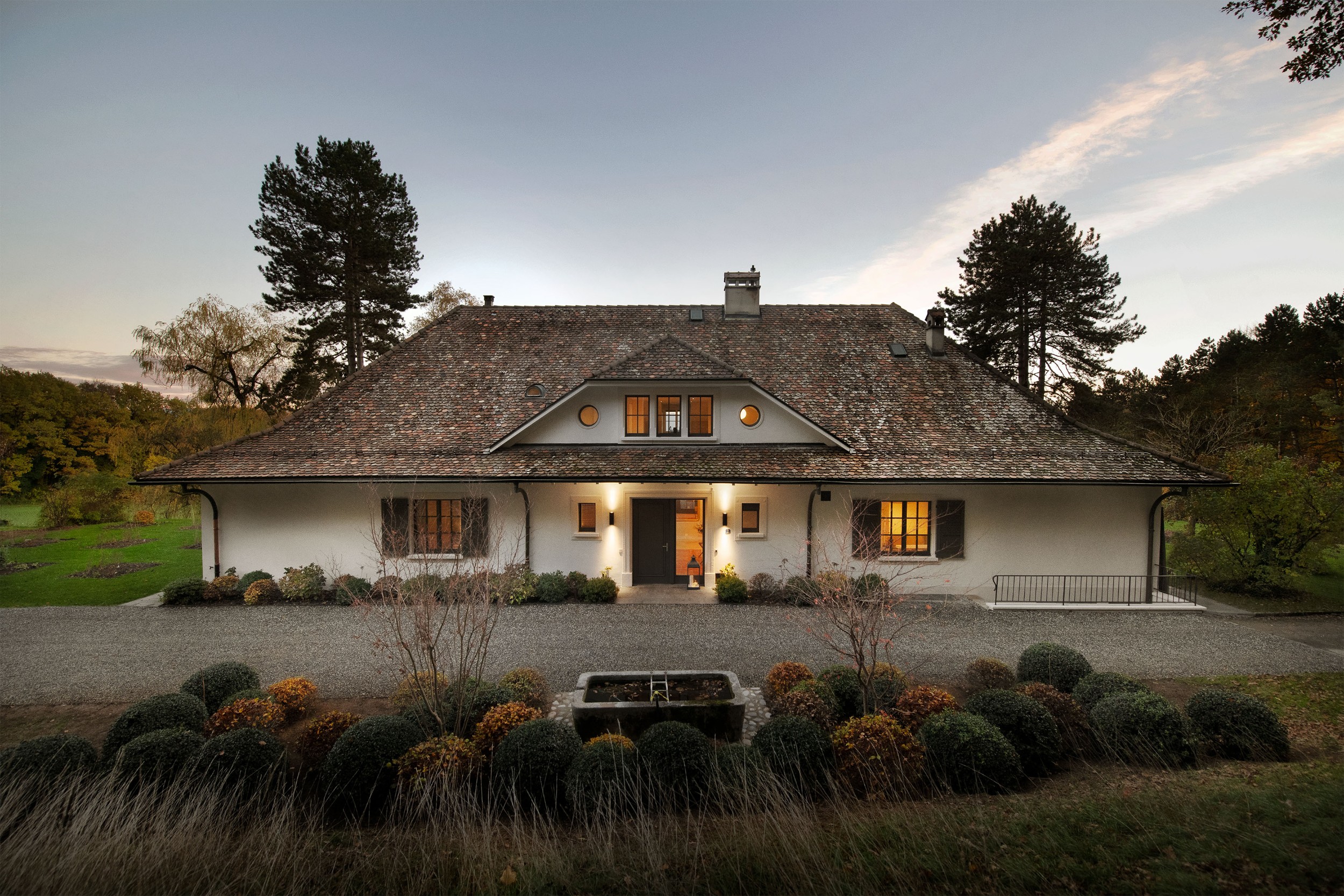 Villa GTS à Genolier, intérieur contemporain dans une villa vaudoise rénovée