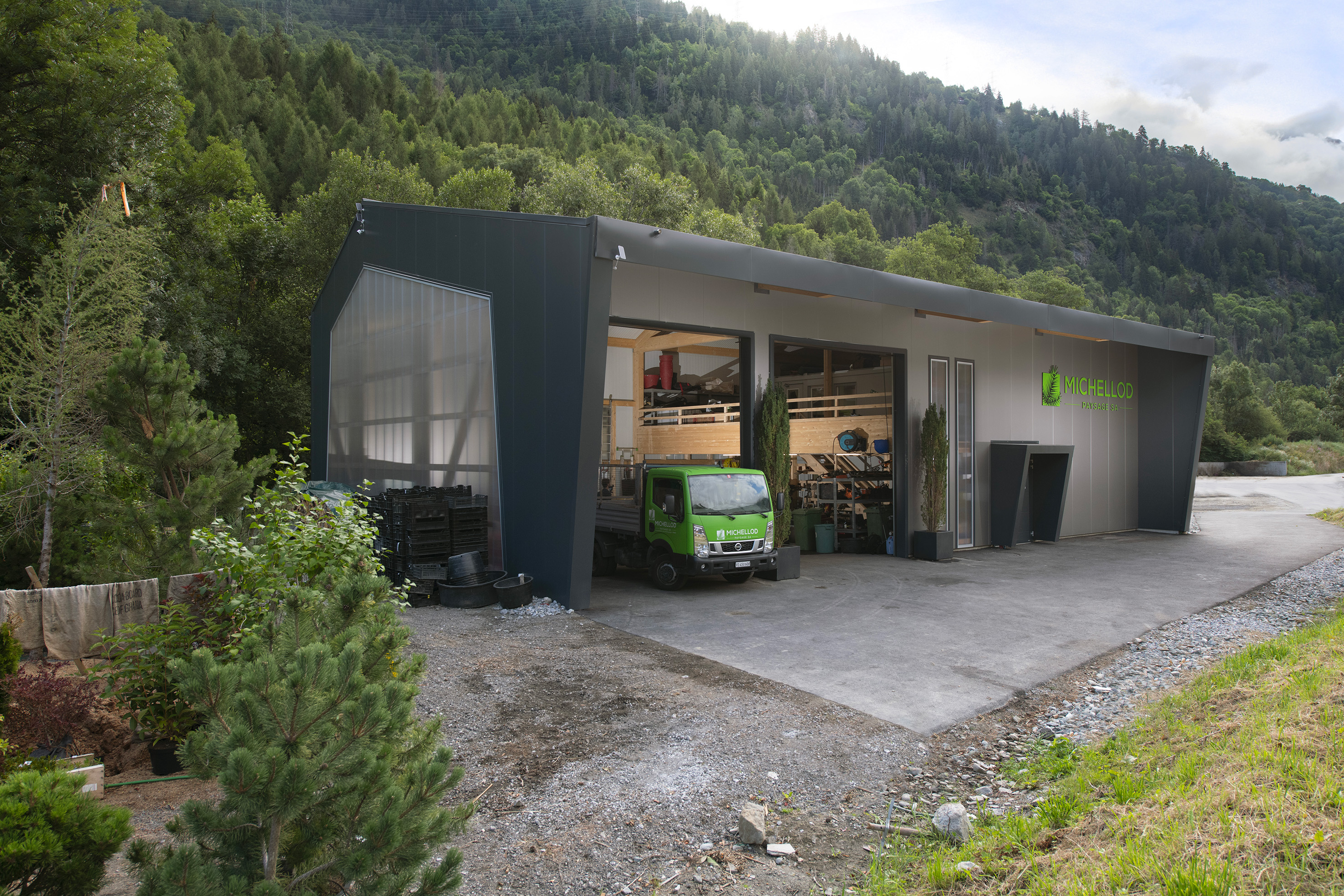 Halle, entrepôt, Michellod, Paysage, entreprise, Val de Bagnes, Alp'Architecture