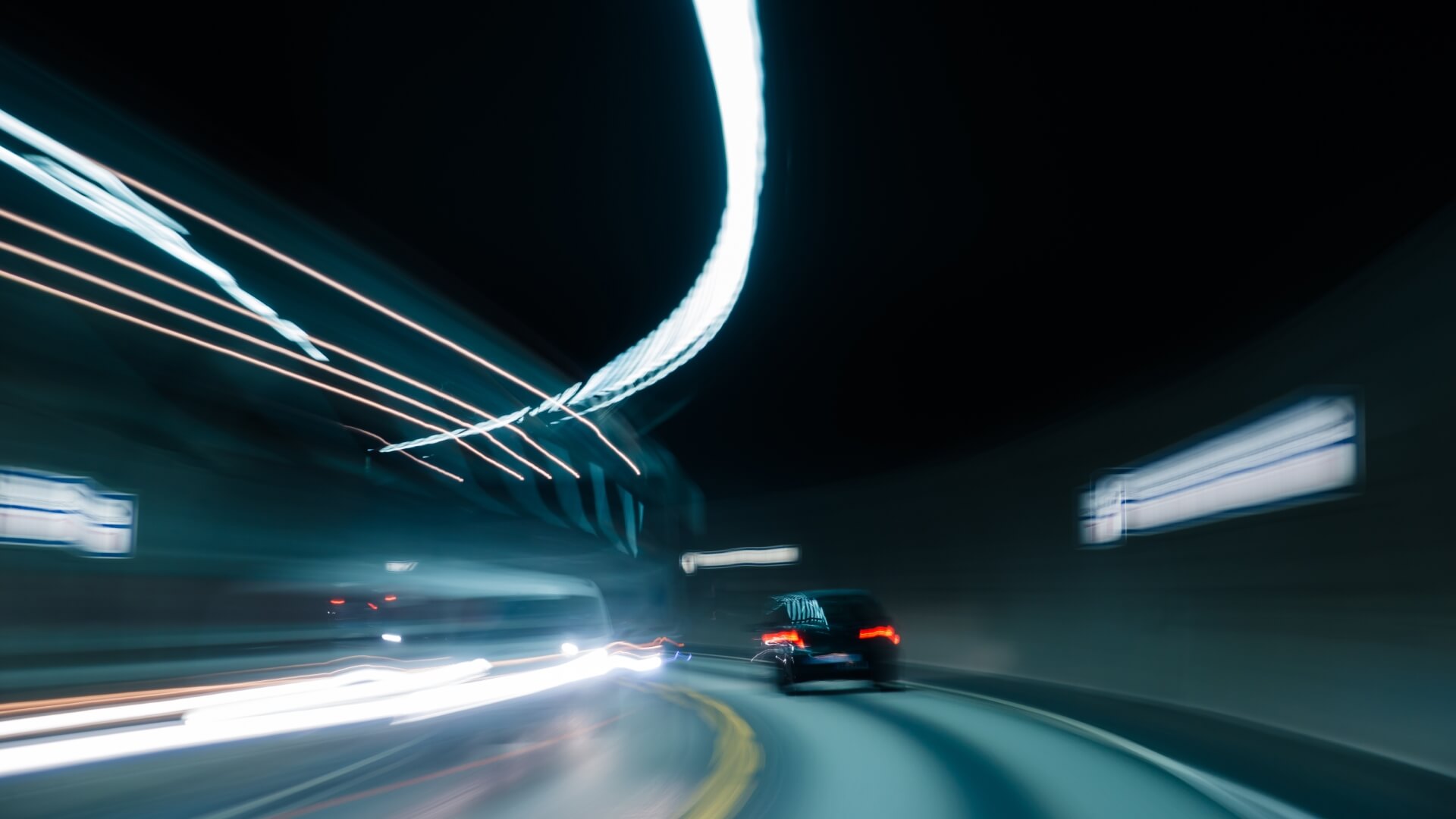 Vehicles driving through a road tunnel monitored by Norsensor technology.