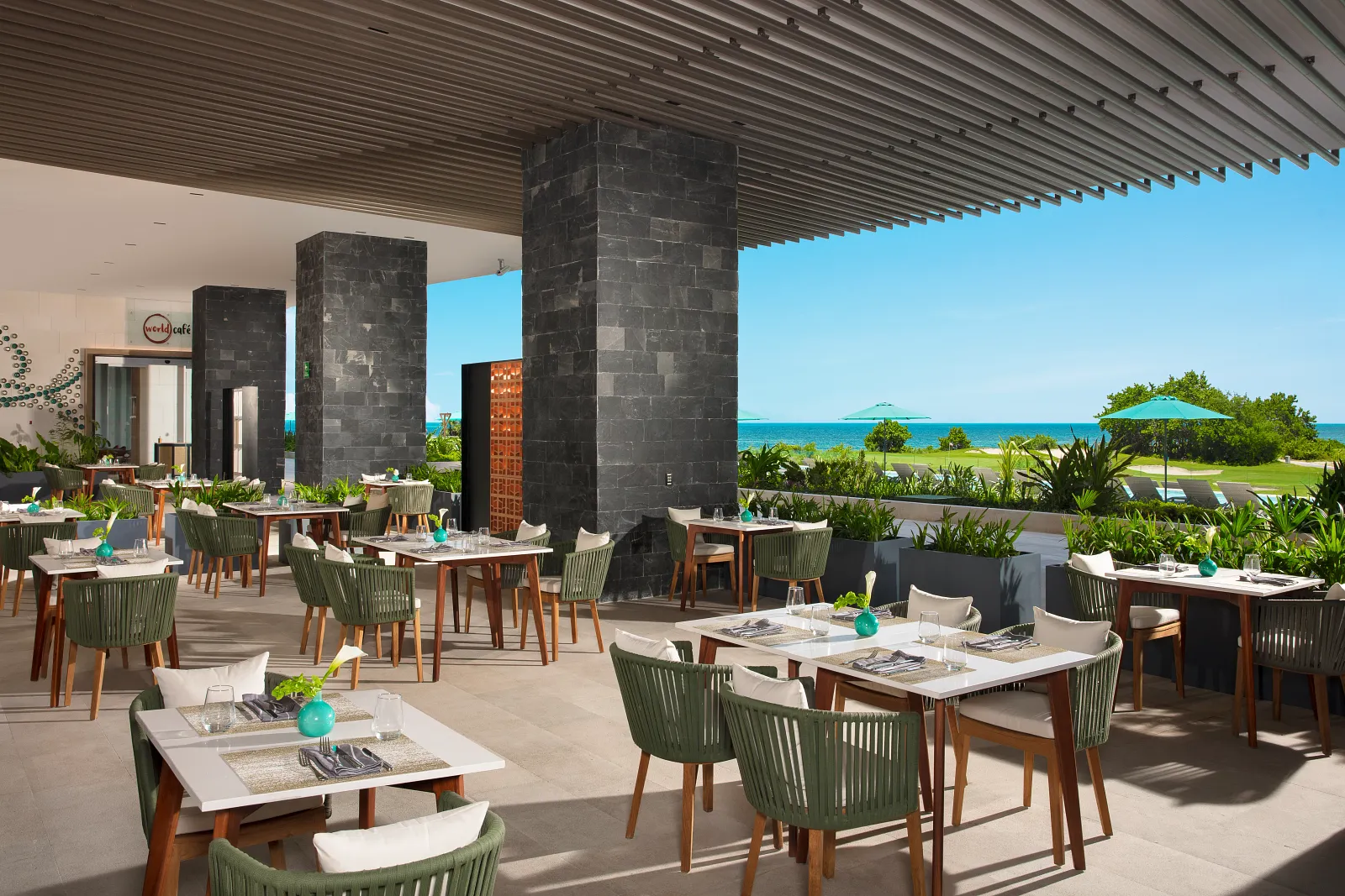 What's actually included in a Cancún all-inclusive (and what isn't)