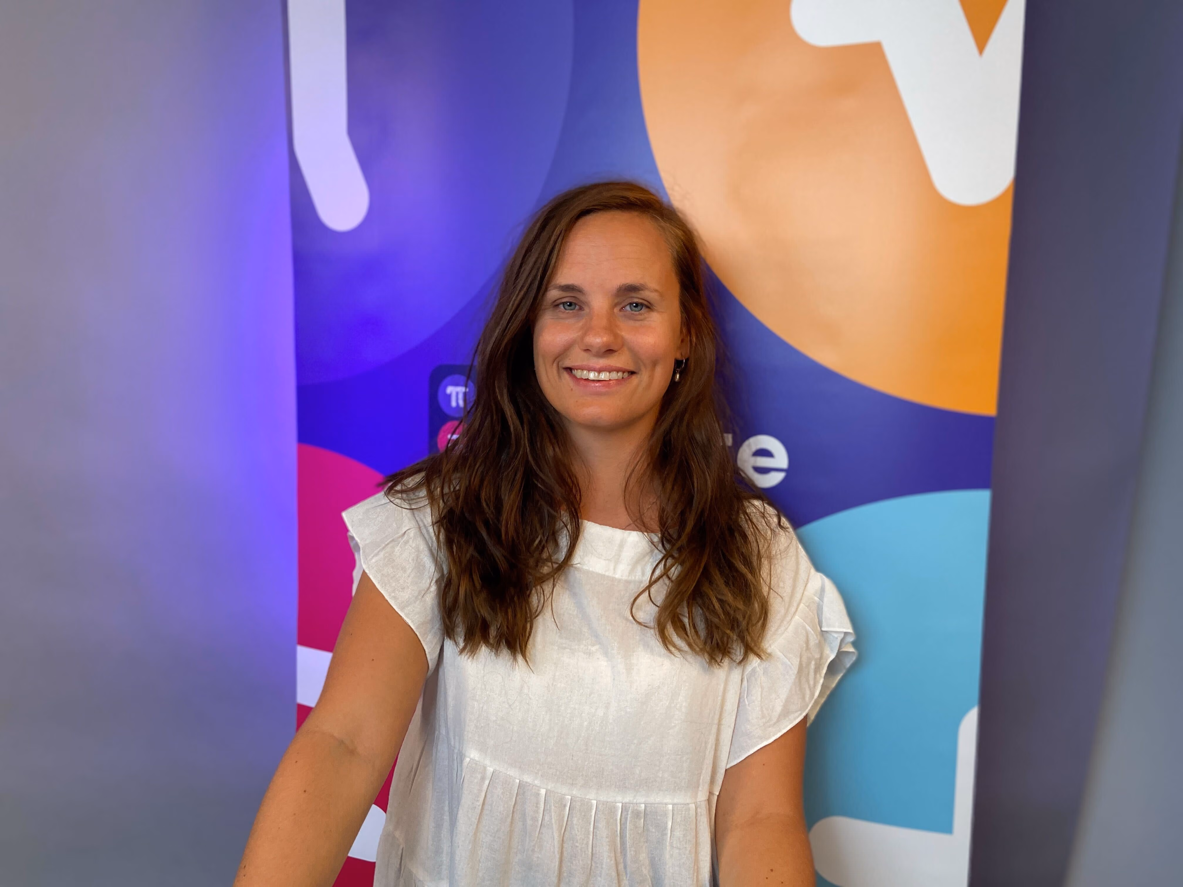 Bilde av Emilie Otilde Lotsberg, som er matematikklærer og forfatter for Campus VGS.