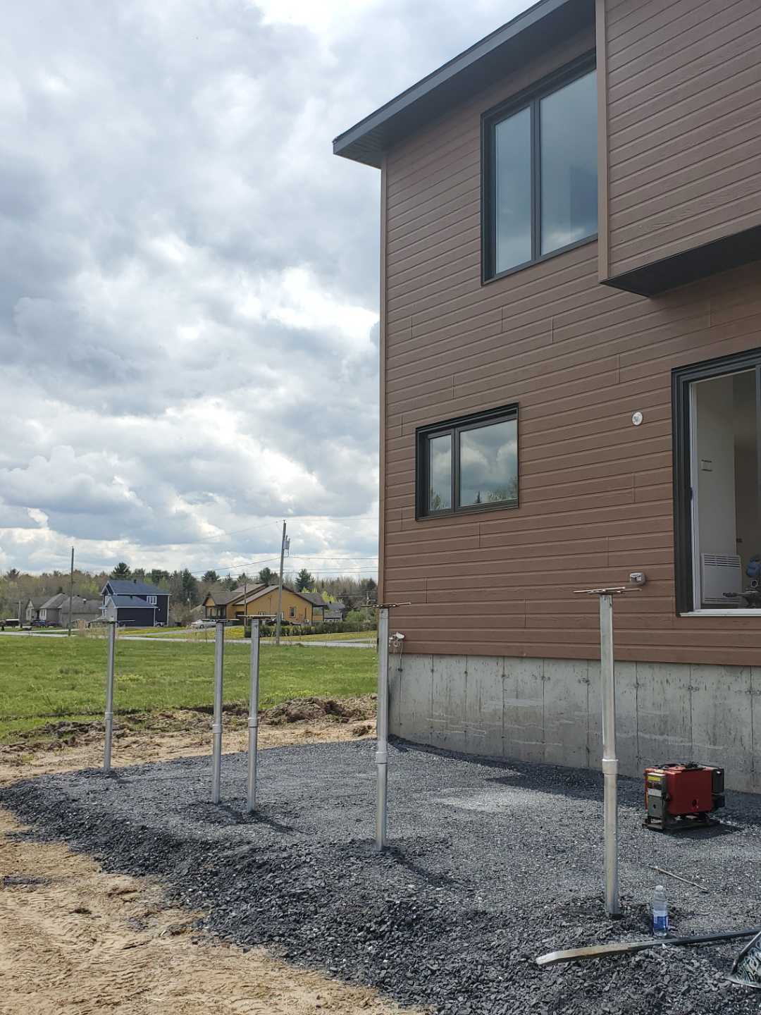 Pieux vissés pour patio