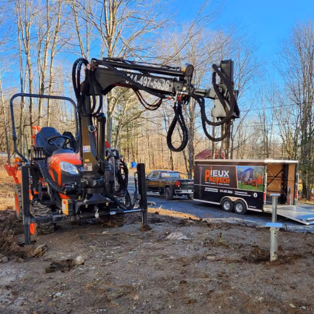 Installation de pieux vissés pour fondation