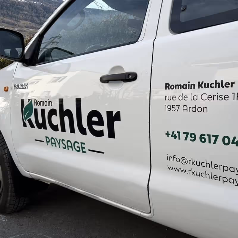 Véhicule Kuchler gros plan sur le marquage