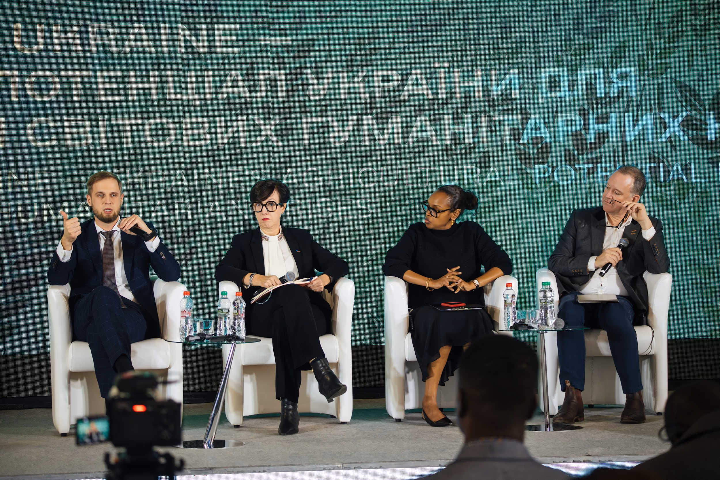 Panellists discussing Ukraine's role in global food security