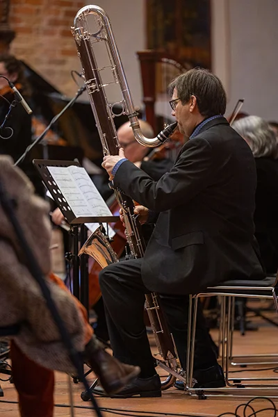 Künstler auf der Bühne beim Provinlärm Festival
