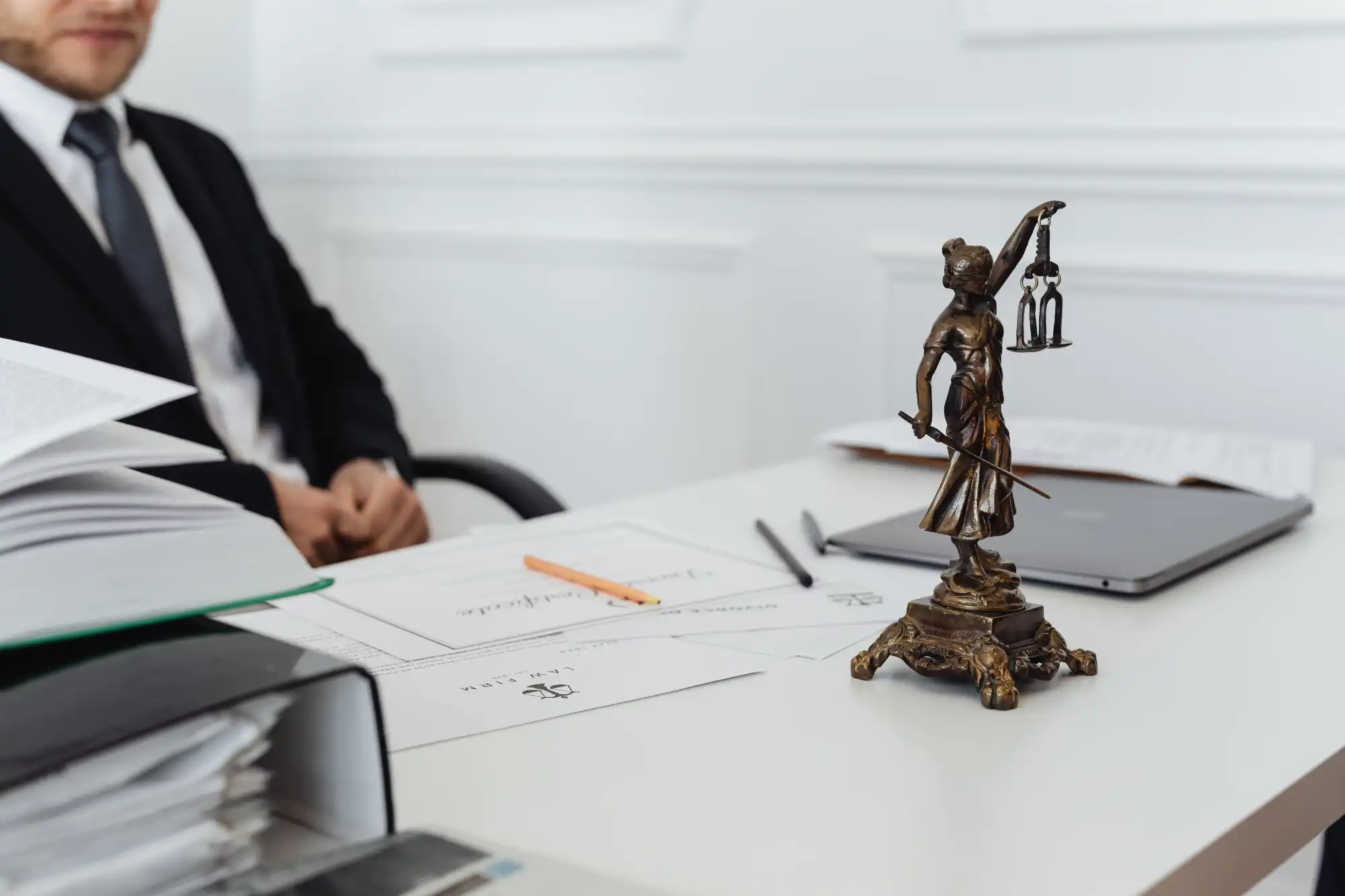 Small vs Large Personal Injury Law Firm