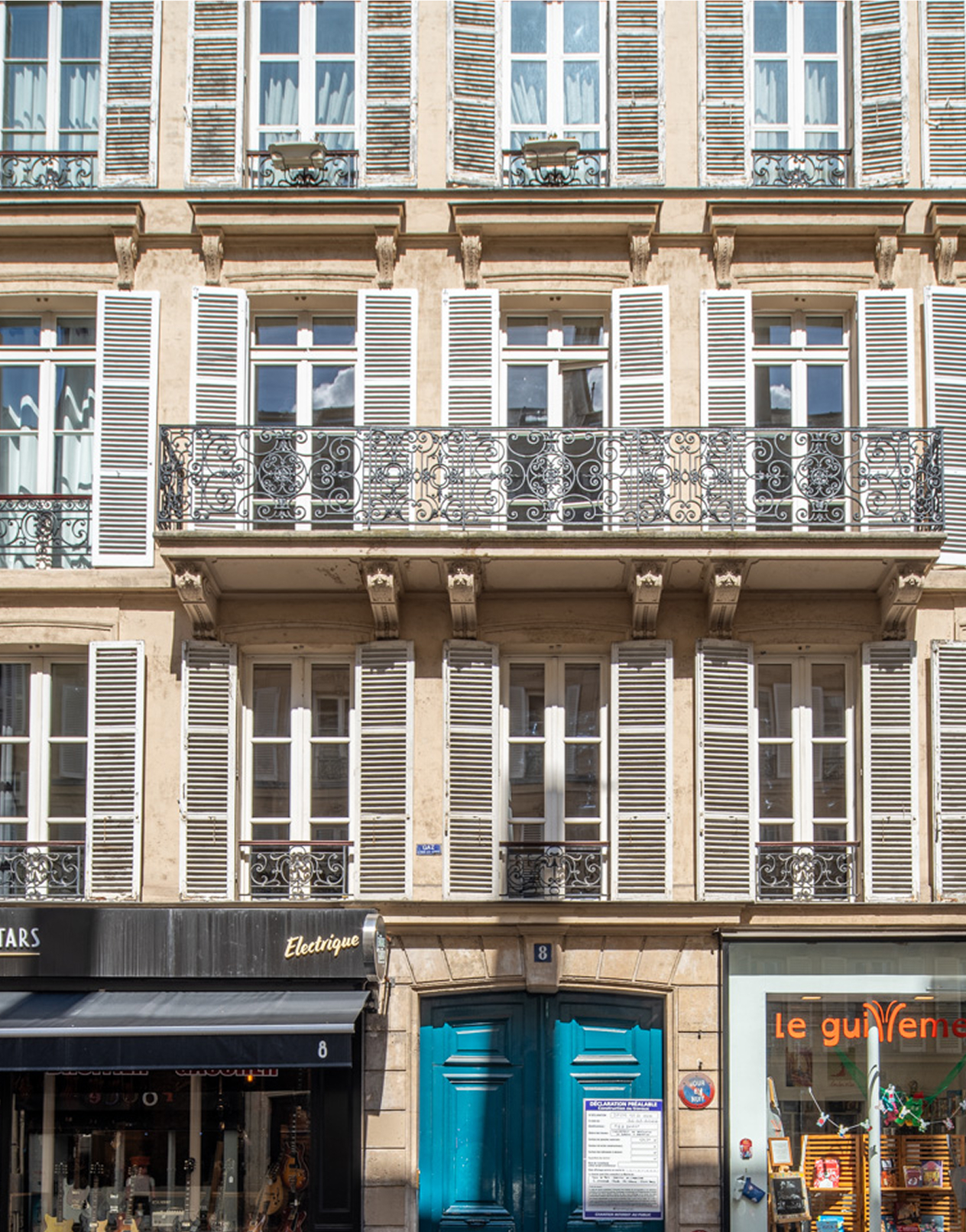 8 rue de Douai