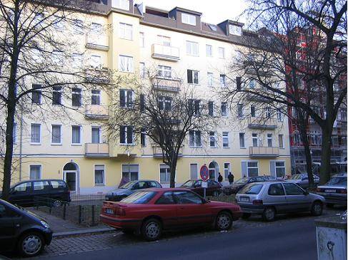Provisionsfrei aus ZV: 3 vermietete Etagenwohnungen in Berlin-Wedding – Bild 1