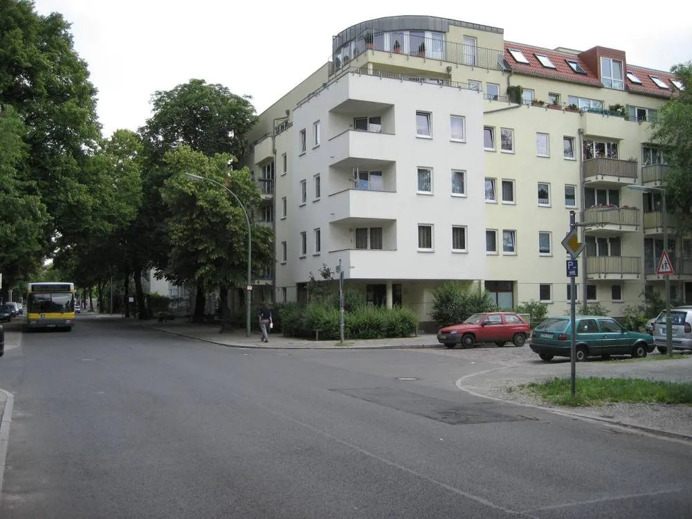 Attraktives Anlagepaket mit 9 Eigentumswohnungen in Berlin-Reinickendorf – Bild 1
