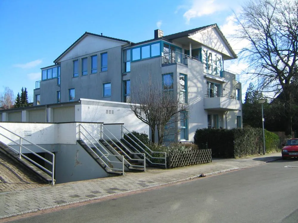 Provisionsfrei aus ZV: 3 1/2-Zimmer-Eigentumswohnung mit Wintergarten in sehr schöner Wohnlage