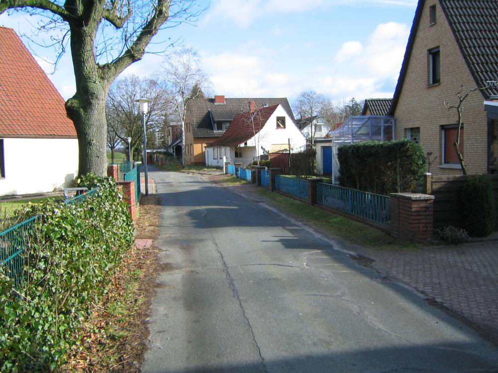 Provisonsfrei aus Landesbesitz: Wohnhaus (Handwerkerobjekt) in schicker Wohnsiedlung Lilienthal