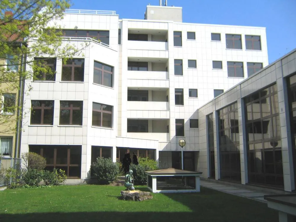 Zur Kapitalanlage (provisionsfrei): hochwertige Bürogebäude nahe Kurt-Schumacher-Platz – Bild 1