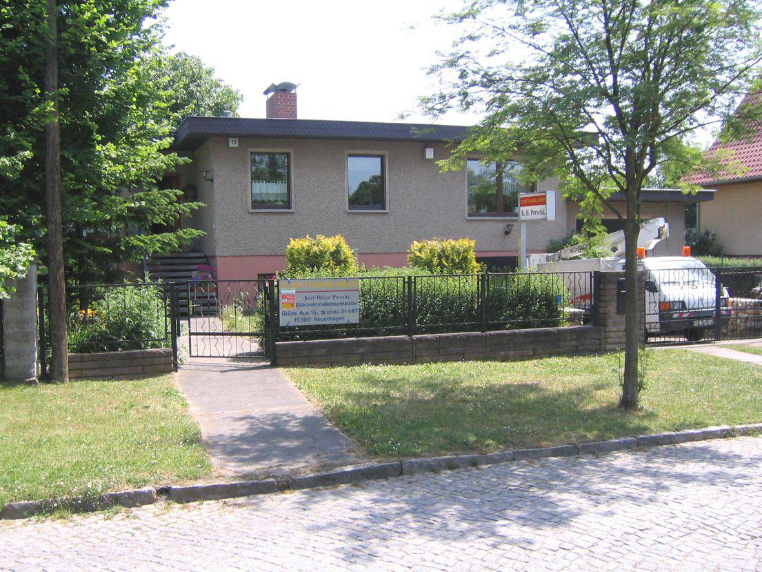 Attraktives Grundstück mit Wohnhaus und Gartenhaus – Bild 1