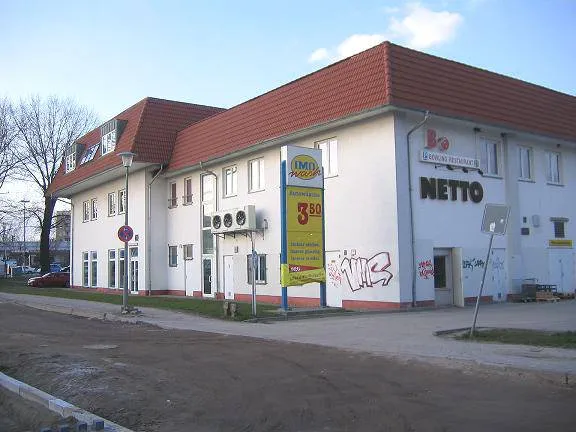 Büroflächen im Einzelhandelskomplex in Kaulsdorf-Nord zu vermieten