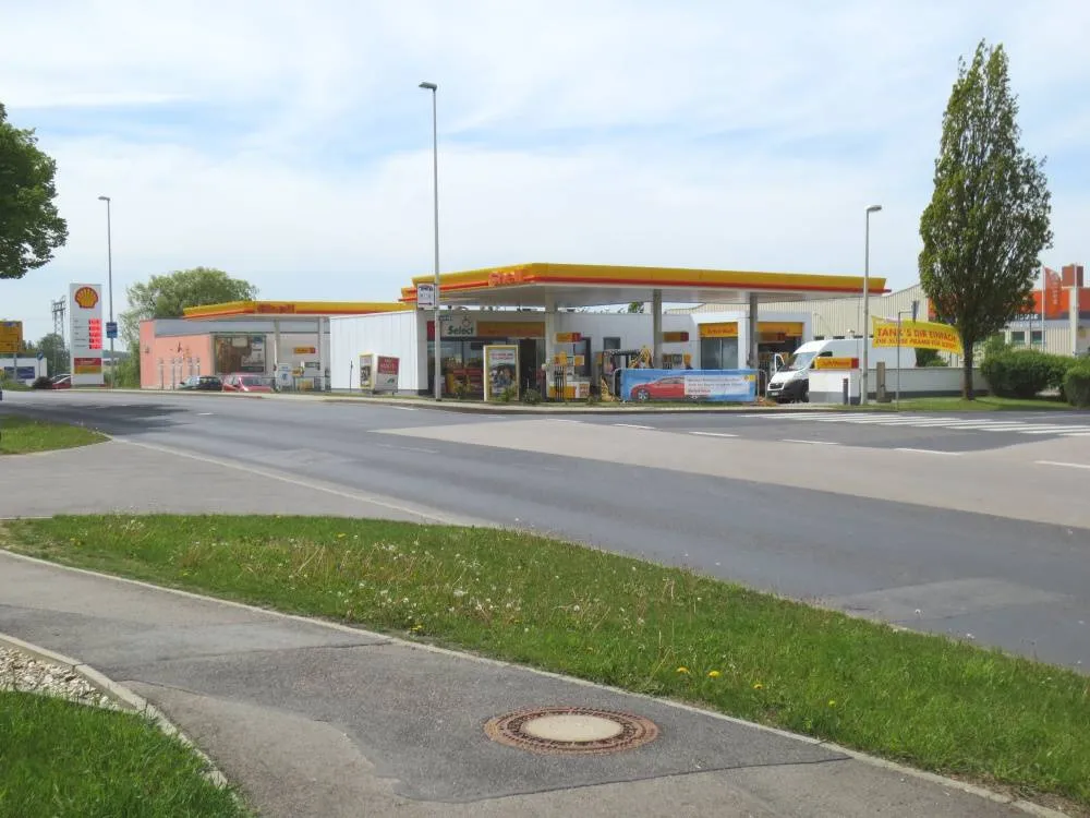Sehr gutes Investment: Grundstück Tankstelle in Zwickau (Pächter Shell)