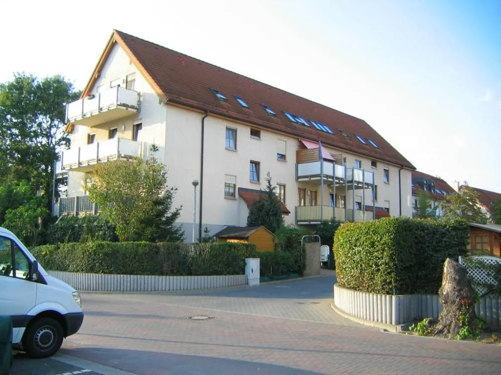 attraktive 4-Zimmer-Wohnung in einer Wohnanlage in Leegebruch – Bild 1