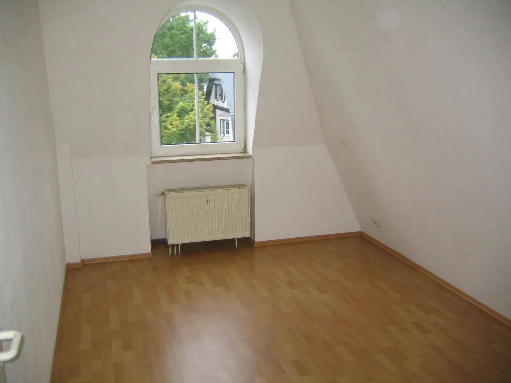 Top-Angebot: attraktive Dachgeschosswohnung in Bestlage Pankow-Niederschönhausen – Bild 3