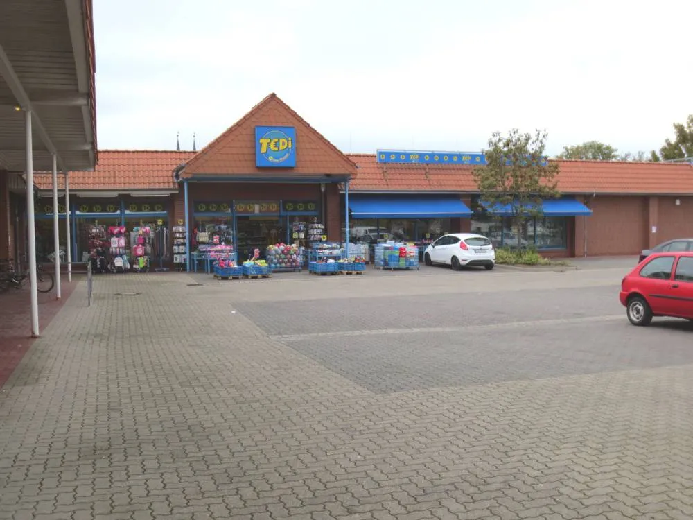 Provisionsfrei: Einzelhandels- / Entwicklungsstandort mit ca. 3.400 qm Nutzfläche am Stadtrand von Elbe; teils vermietet Schönebeck/ – Bild 10