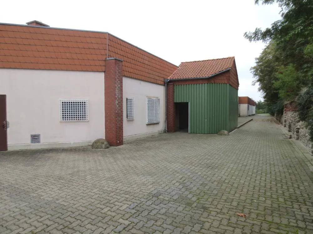 Provisionsfrei: Einzelhandels- / Entwicklungsstandort mit ca. 3.400 qm Nutzfläche am Stadtrand von Elbe; teils vermietet Schönebeck/ – Bild 23