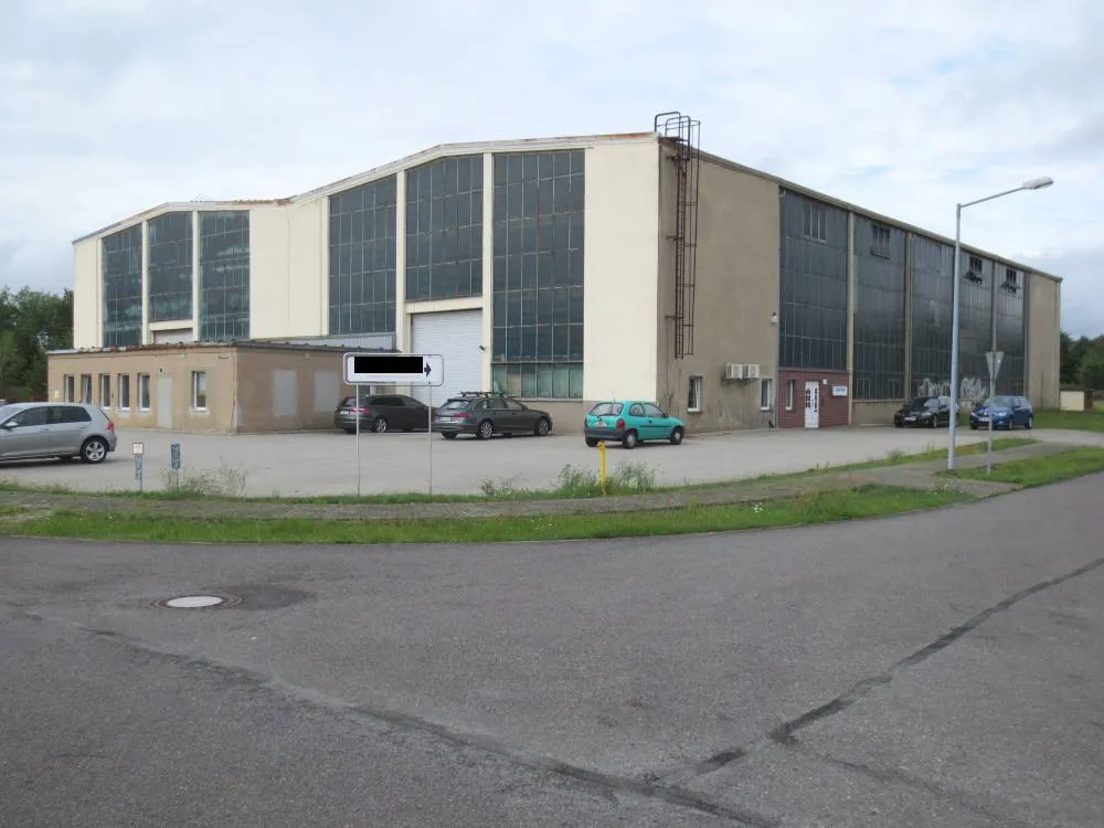 Provisionsfreies Angebot: Industriehalle mit ca. 2.500 qm direkt am Dreieck Spreewald (A 13) – Bild 4