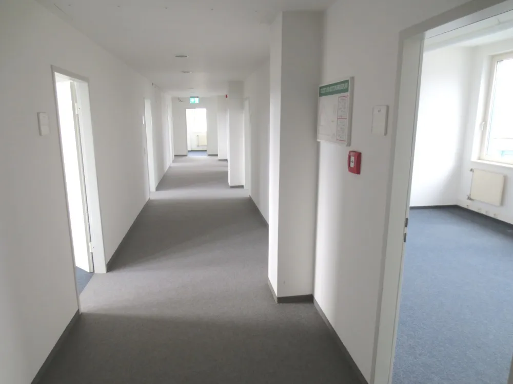 Investment: 2 Bürohäuser am Flughafen Erfurt-Weimar (provisionsfrei), sehr solide vermietet – Bild 11