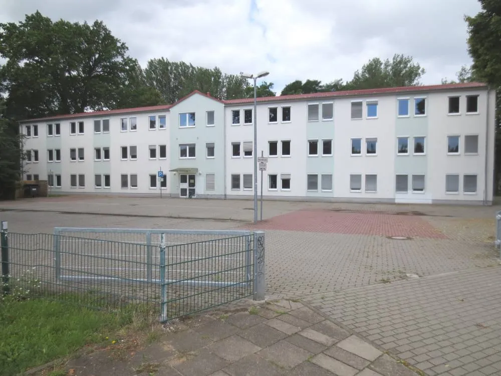 Provisionsfrei aus ZV: Verwaltungsgebäude im Zentrum von Rathenow (ehem. Jobcenter) – Bild 25