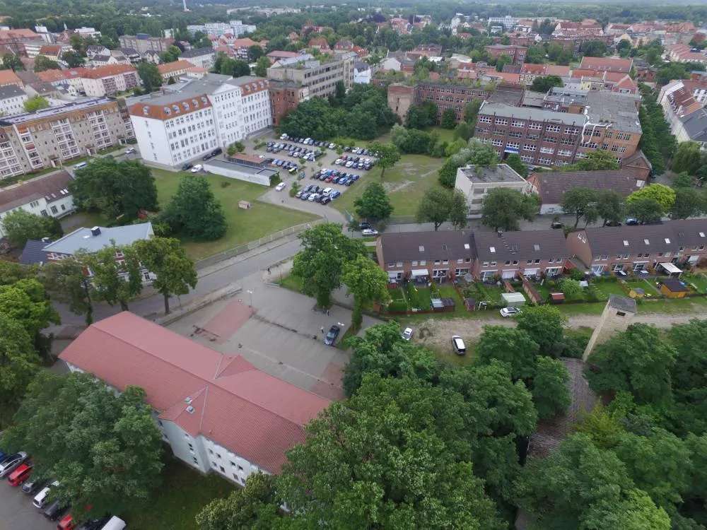 Provisionsfrei aus ZV: Verwaltungsgebäude im Zentrum von Rathenow (ehem. Jobcenter) – Bild 7
