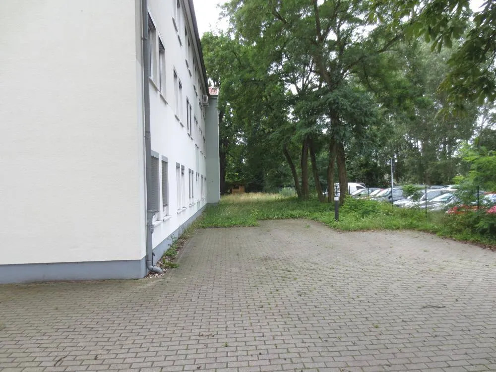 Provisionsfrei aus ZV: Verwaltungsgebäude im Zentrum von Rathenow (ehem. Jobcenter) – Bild 19