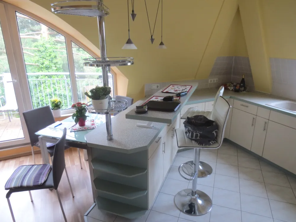 Provisionsfrei für den Käufer: Sonnige Dachgeschosswohnung mit ca. 67 qm - 2 ½ Zimmer, Dachterrasse & Balkon in ruhiger & grüner Lage Biesdorf-Süd – Bild 6