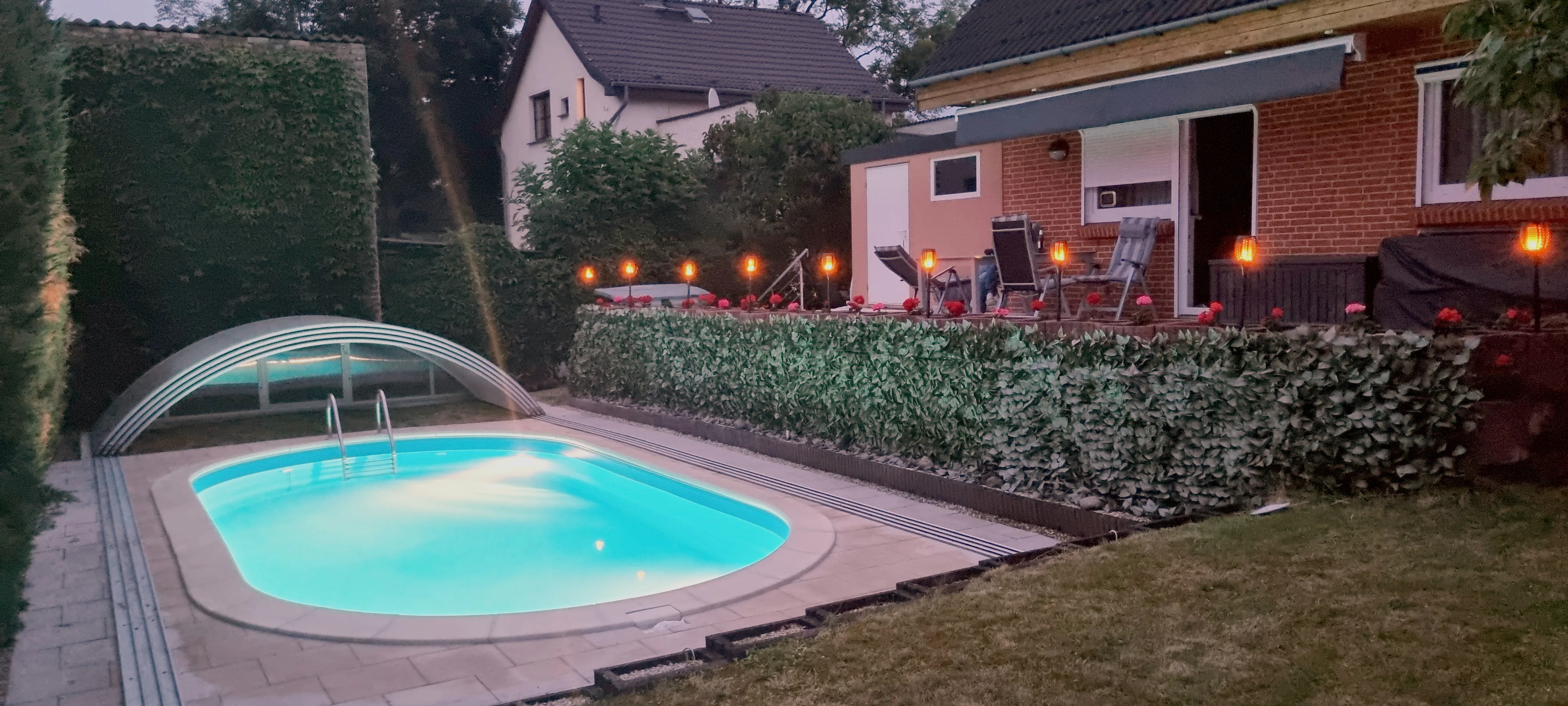 Schmuckstück Alt-Marzahn: Einfamilienhaus, 6 Zimmer, mit Doppelgarage und Pool (kleine Provision) – Bild 8