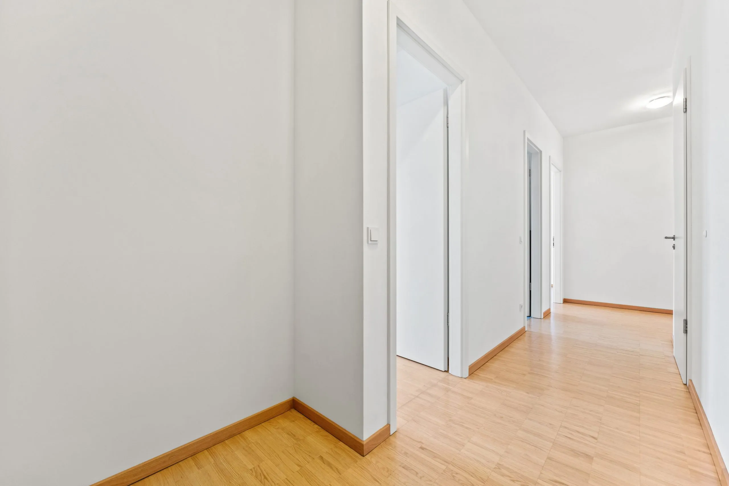 Wohnen in Berlins Mitte: ca. 83 m² - bezugsfreie 3 Zimmer & Loggia („Beuth-Höfe“), opt. TG-Platz – Bild 15