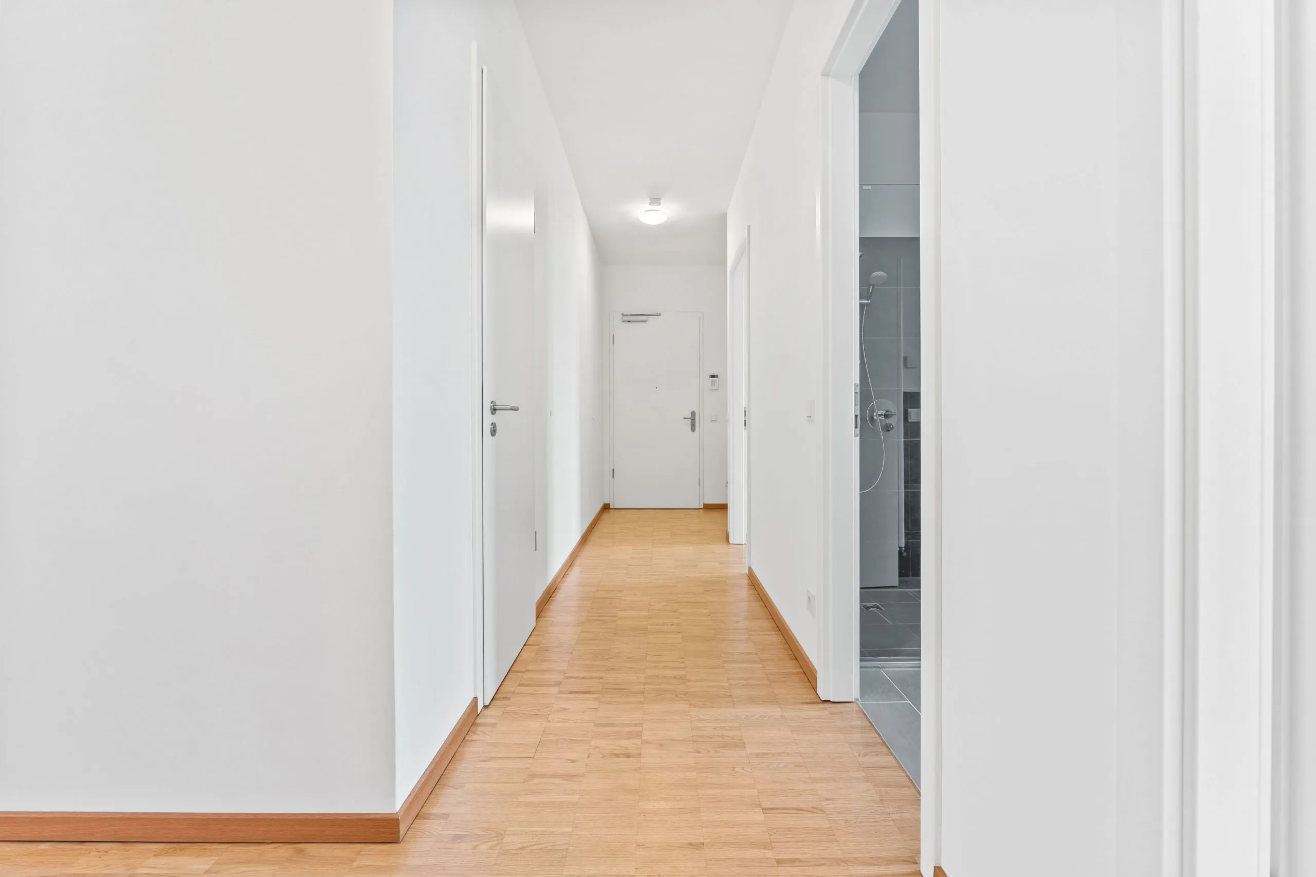 Wohnen in Berlins Mitte: ca. 83 m² - bezugsfreie 3 Zimmer & Loggia („Beuth-Höfe“), opt. TG-Platz – Bild 17
