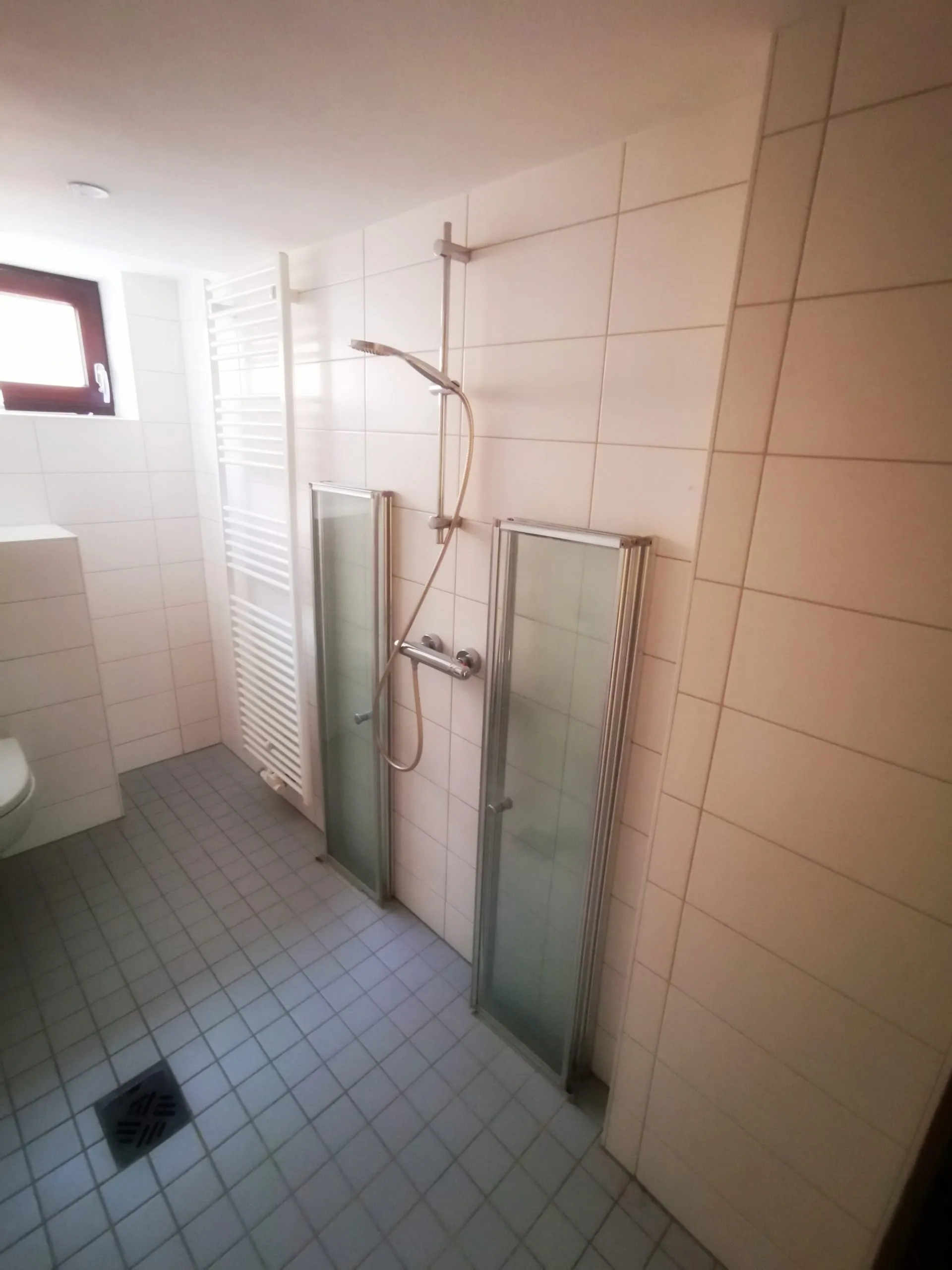 Einfamilienhaus in Berlin-Rudow (bezugsfrei) – 4 Zi. ca. 109 m² Wohnfläche plus ca. 56 m² Souterrain – Bild 18
