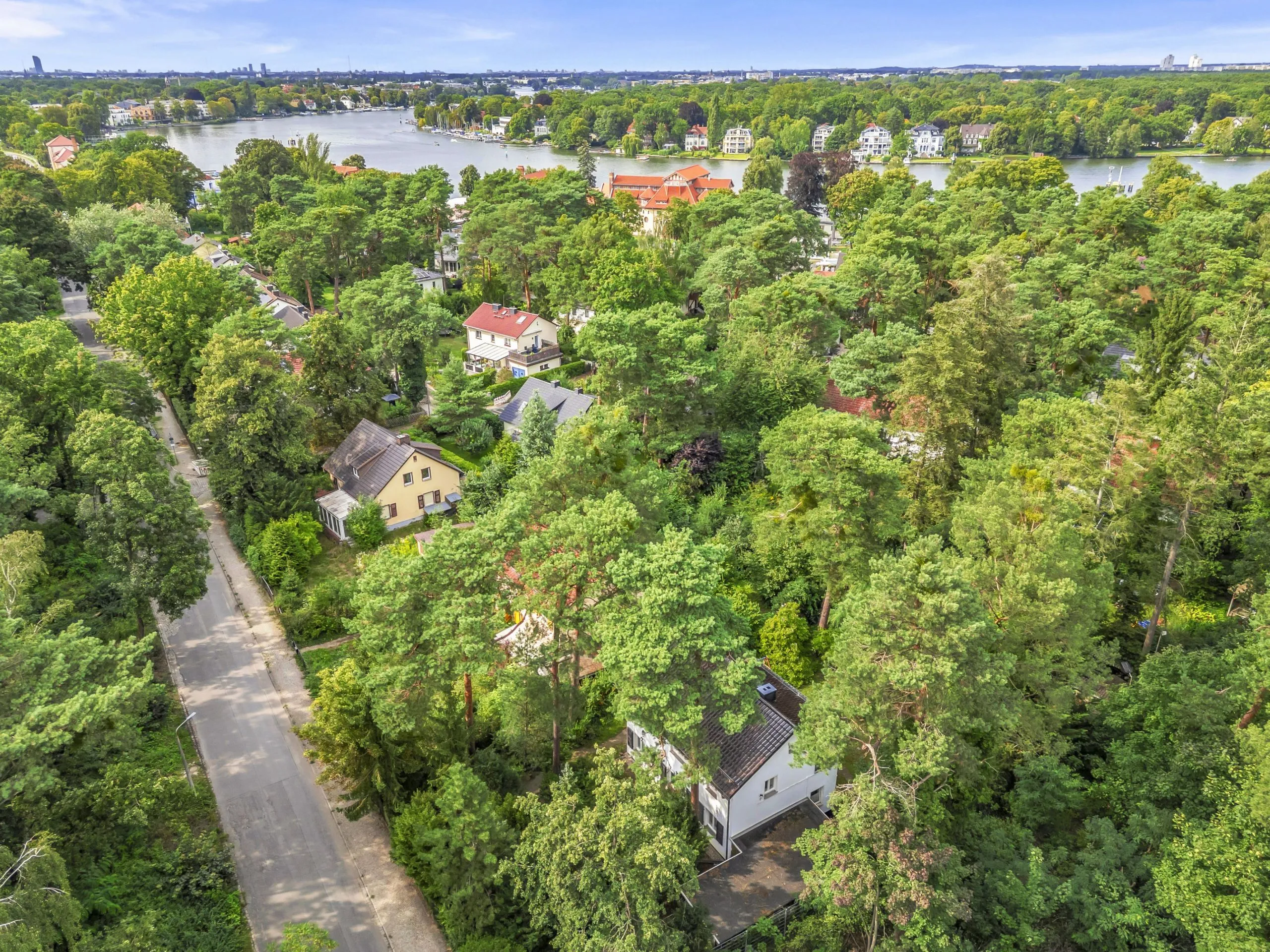 Einfamilienhaus –mit Geschichte &Potenzial– ca. 130 m² Wohnen auf 870 m² Grund, Wald &Wasser nebenan – Bild 19