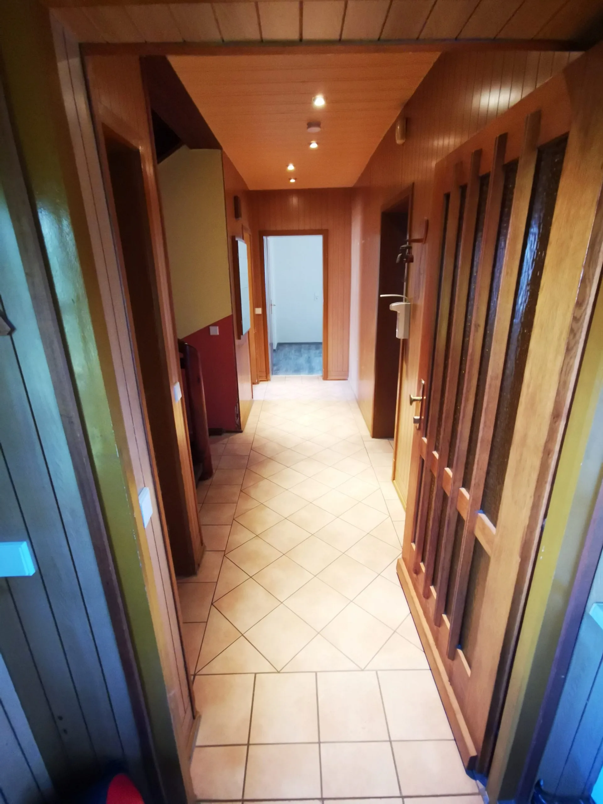 Einfamilienhaus in Berlin-Rudow (bezugsfrei) – 4 Zi. ca. 109 m² Wohnfläche plus ca. 56 m² Souterrain – Bild 8