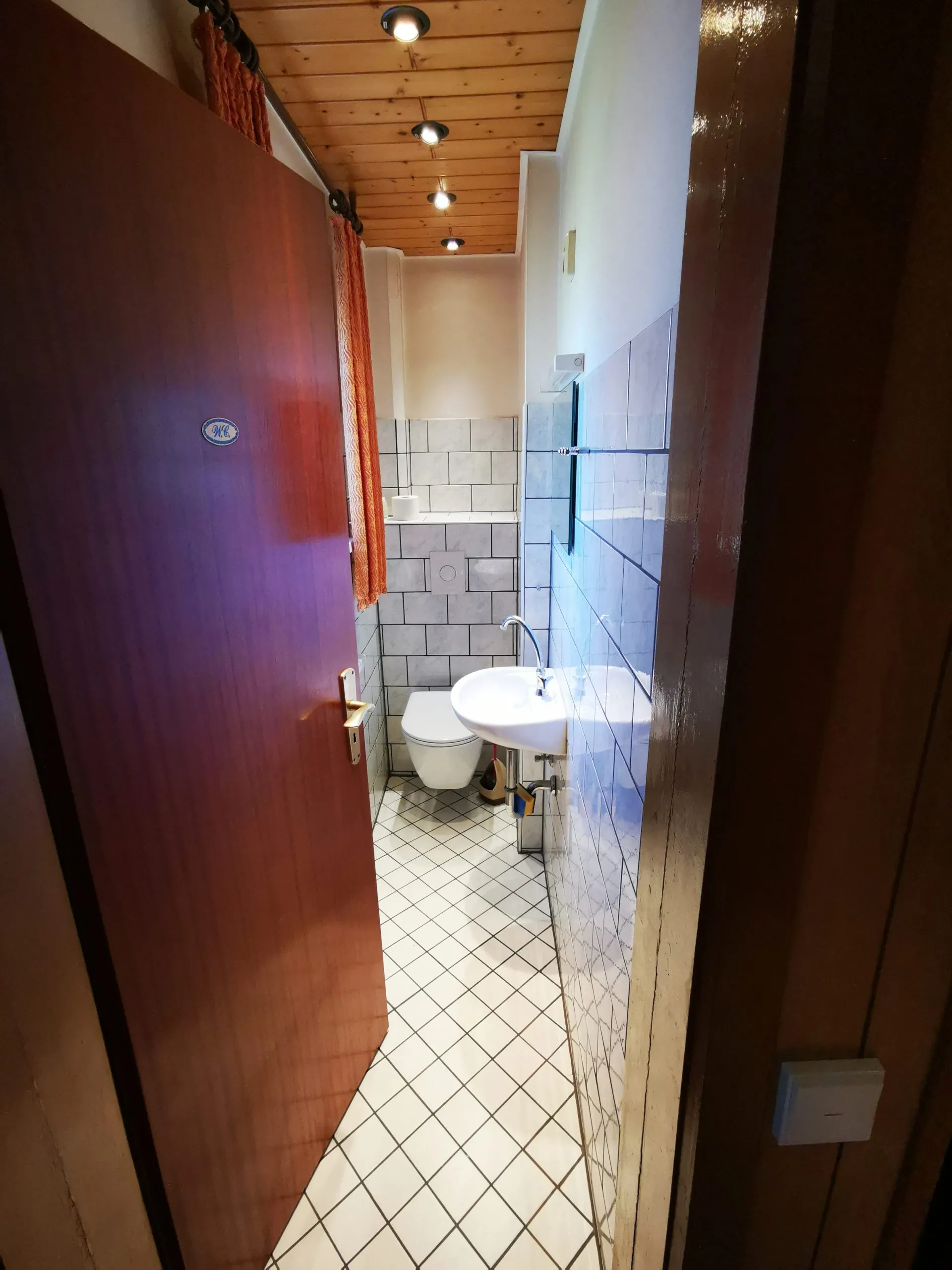 Einfamilienhaus in Berlin-Rudow (bezugsfrei) – 4 Zi. ca. 109 m² Wohnfläche plus ca. 56 m² Souterrain – Bild 10