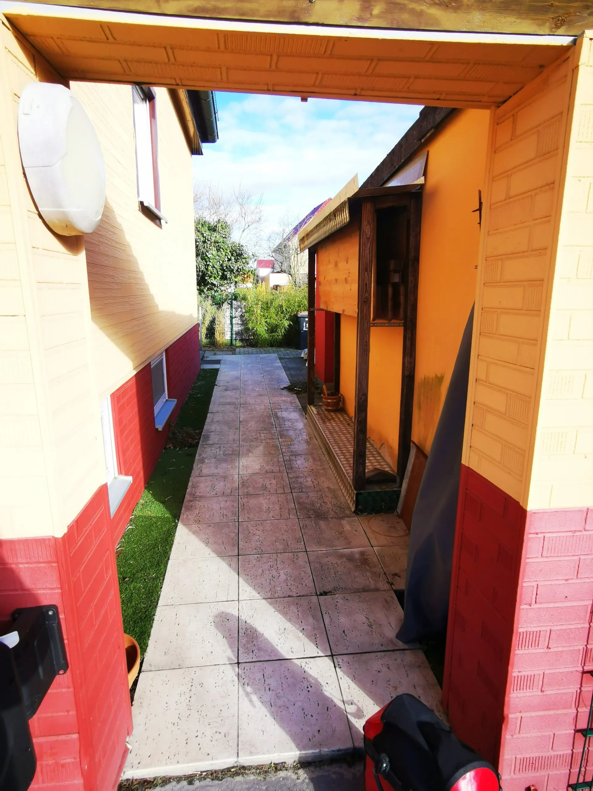 Einfamilienhaus in Berlin-Rudow (bezugsfrei) – 4 Zi. ca. 109 m² Wohnfläche plus ca. 56 m² Souterrain – Bild 6