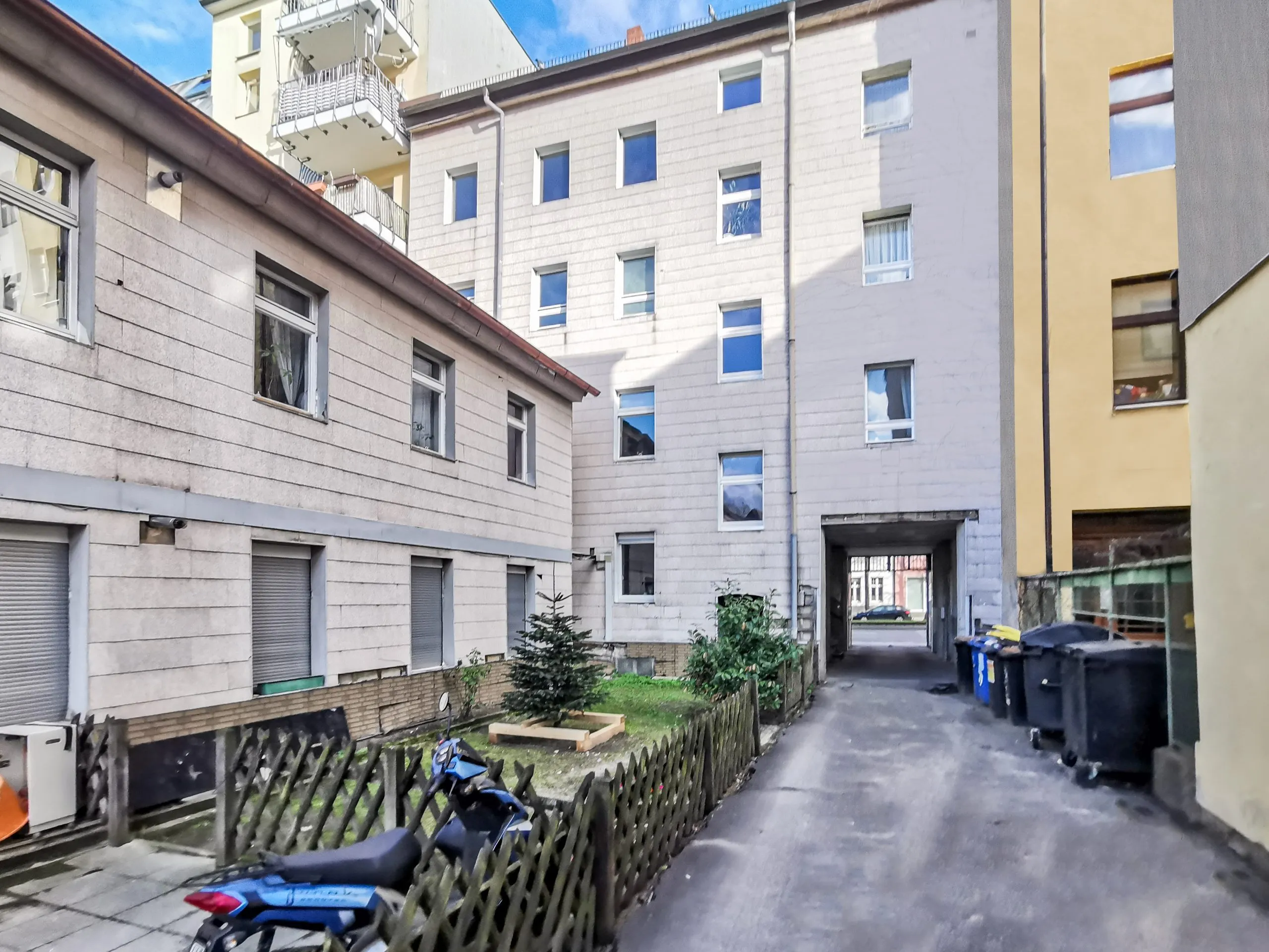 Investment mit Aufwertungspotenzial – 2 Wohn- und Geschäftshäuser in Berlin-Mitte (Gesundbrunnen) – Bild 4