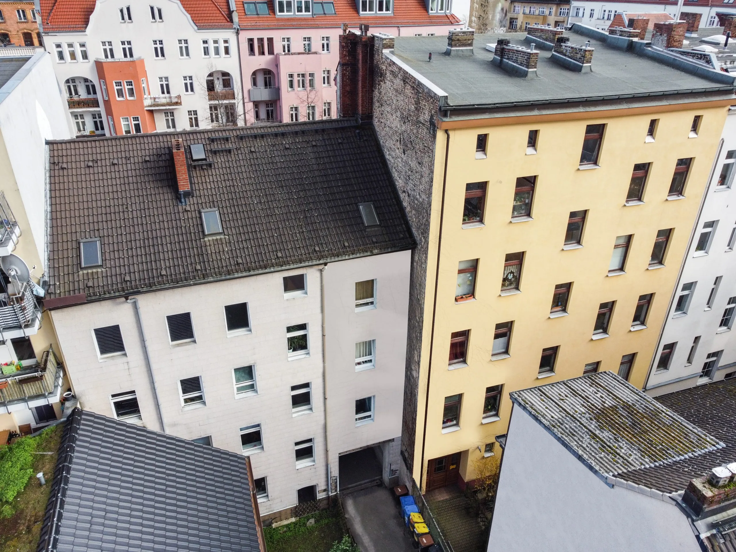 Investment mit Aufwertungspotenzial – 2 Wohn- und Geschäftshäuser in Berlin-Mitte (Gesundbrunnen) – Bild 6