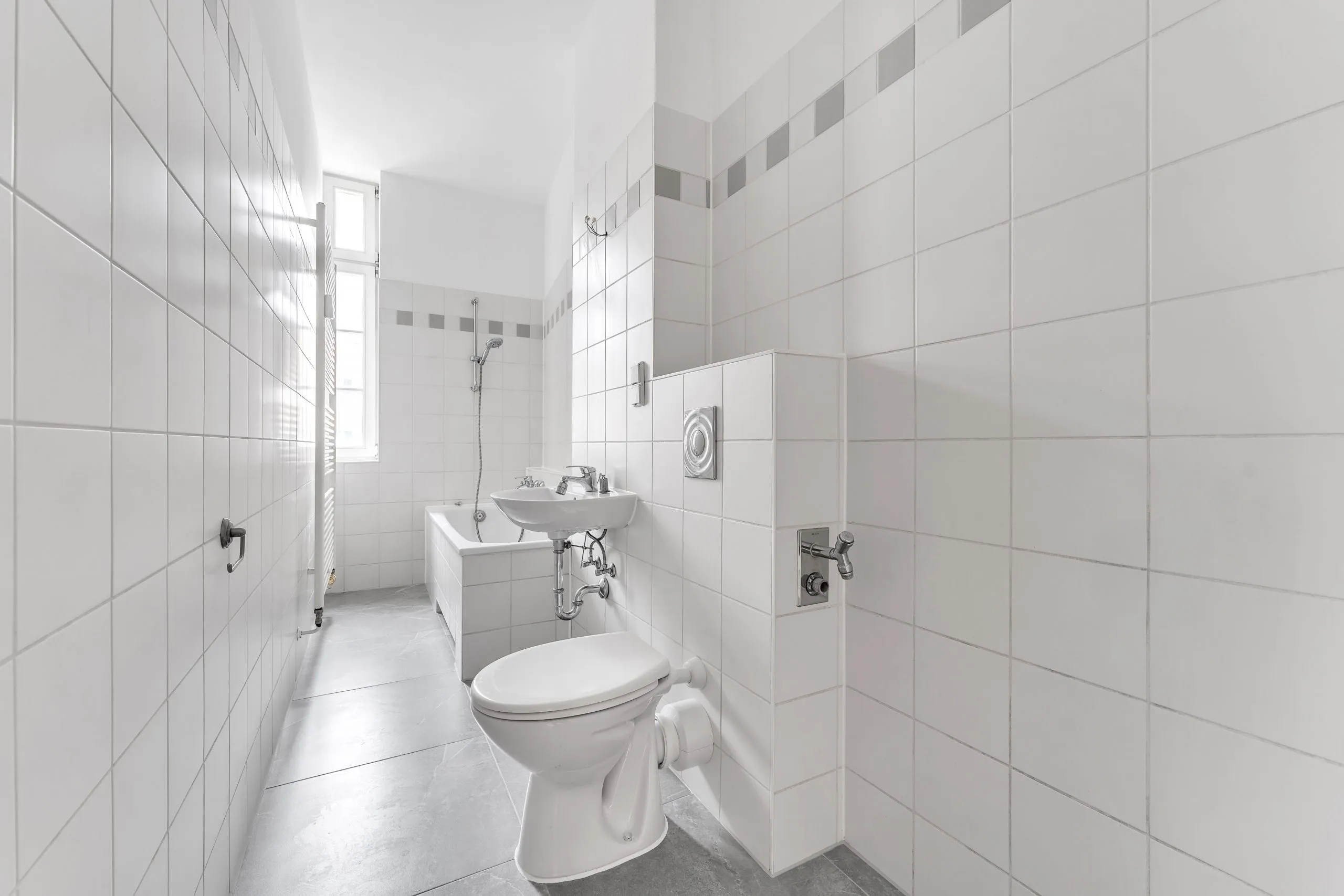 Schicke 3-Zimmer-WE, Balkon & Blick ins Grüne: ca. 75 m² am Plänterwald (bezugsfrei & renoviert) – Bild 18