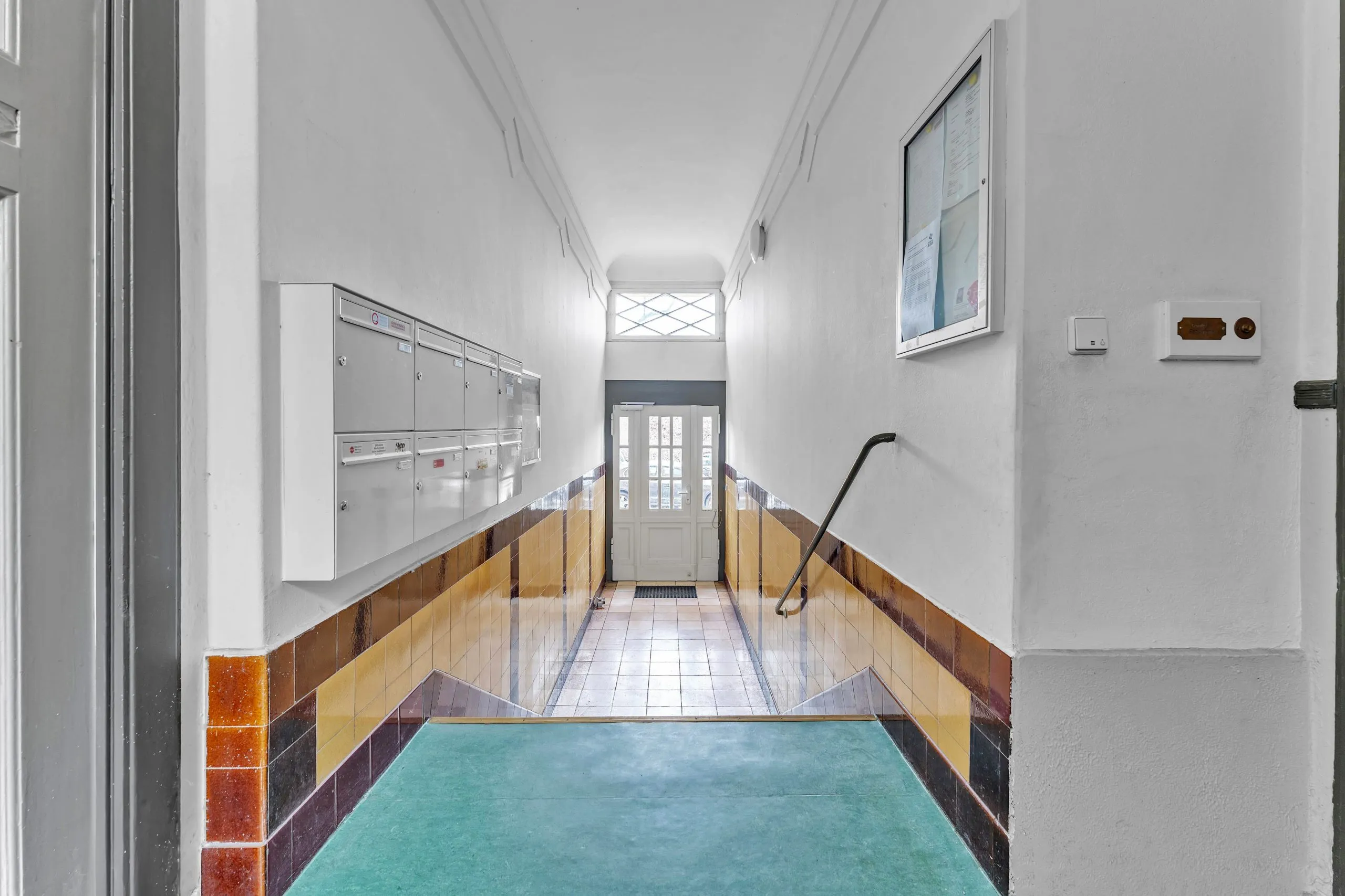 Schicke 3-Zimmer-WE, Balkon & Blick ins Grüne: ca. 75 m² am Plänterwald (bezugsfrei & renoviert) – Bild 24