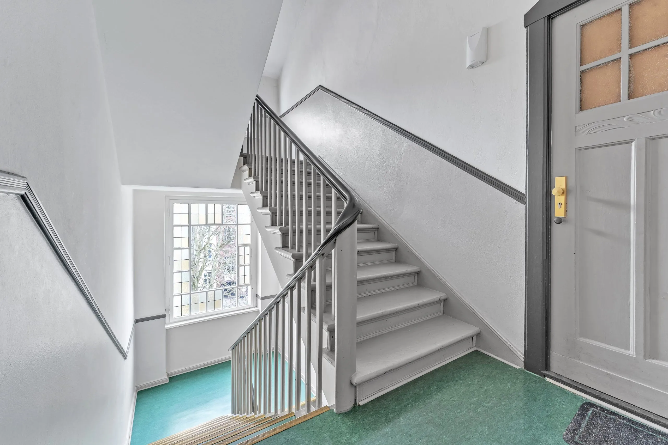 Schicke 3-Zimmer-WE, Balkon & Blick ins Grüne: ca. 75 m² am Plänterwald (bezugsfrei & renoviert) – Bild 25