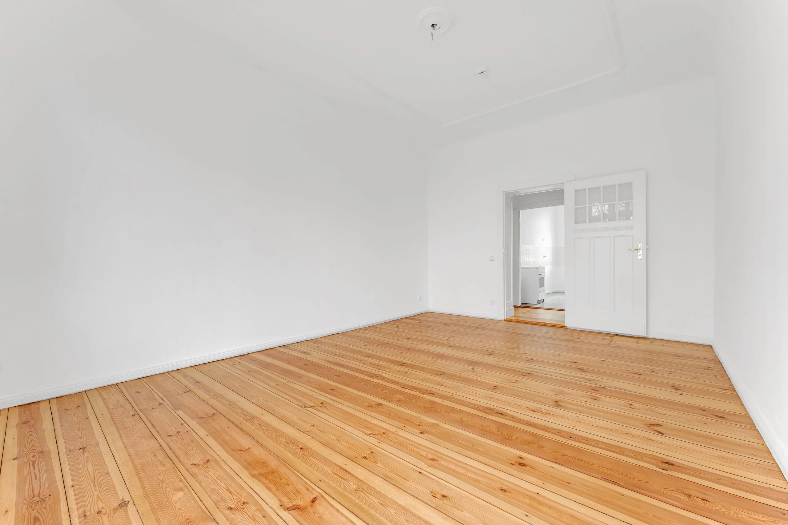 Schicke 3-Zimmer-WE, Balkon & Blick ins Grüne: ca. 75 m² am Plänterwald (bezugsfrei & renoviert) – Bild 17