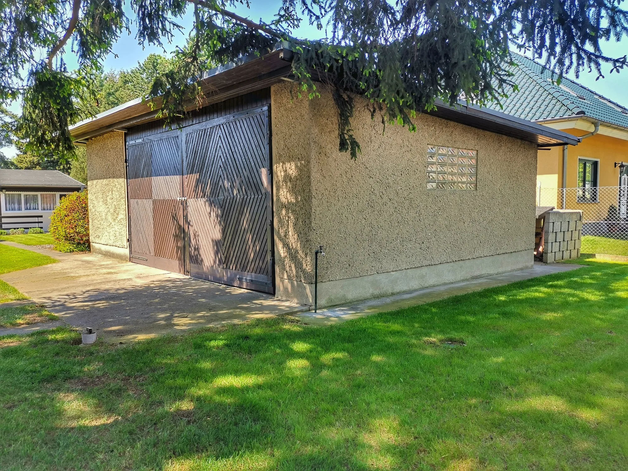 Grundstück in Oranienburg-Süd – 856 m² sonniges Eckgrundstück in exzellenter Lage – Bild 2
