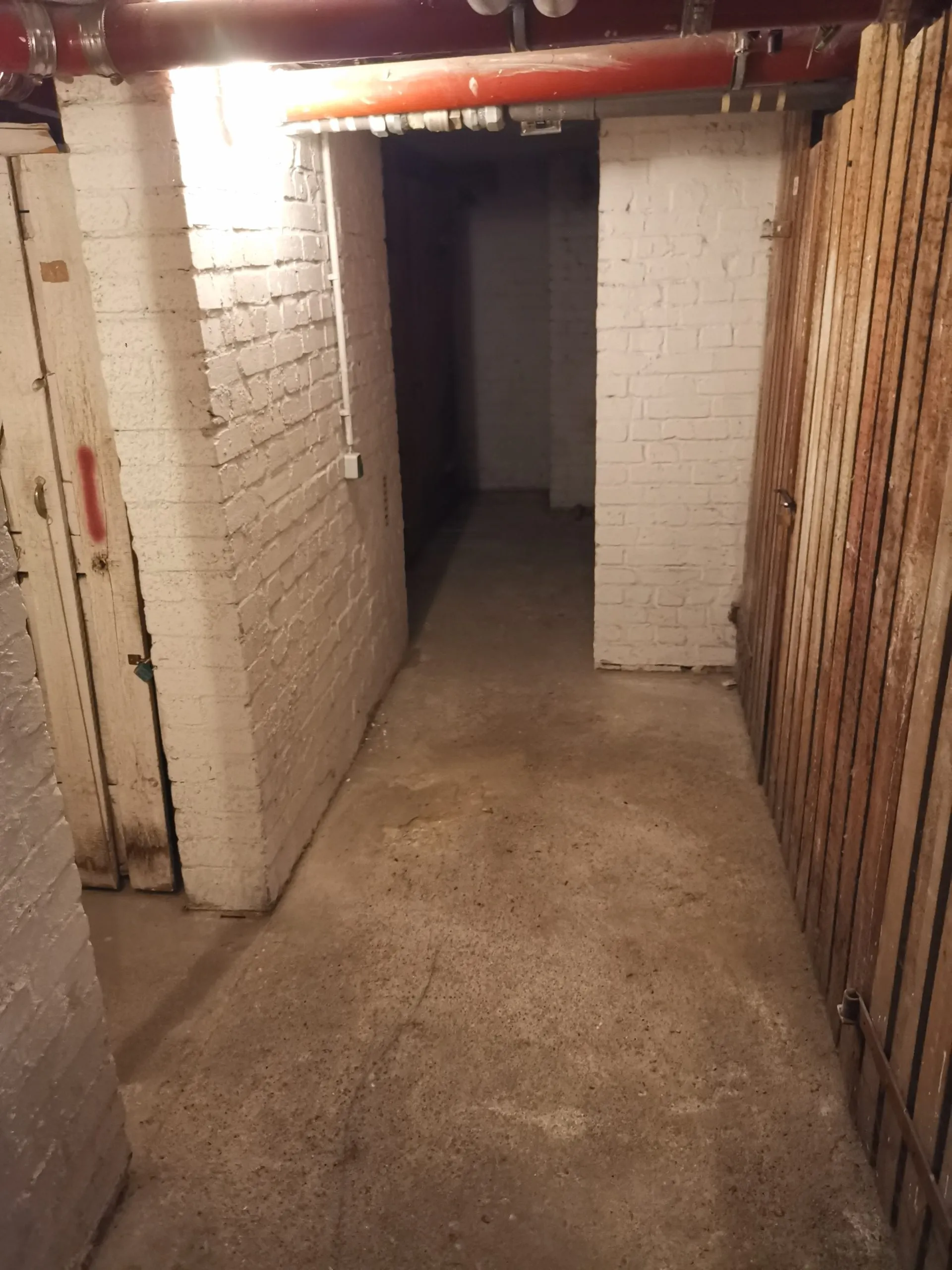 Berlin-Mitte: 2-Zimmer ETW ca. 47 m² - bezugsfrei, Renovierungs- /Handwerkerobjekt – Bild 11