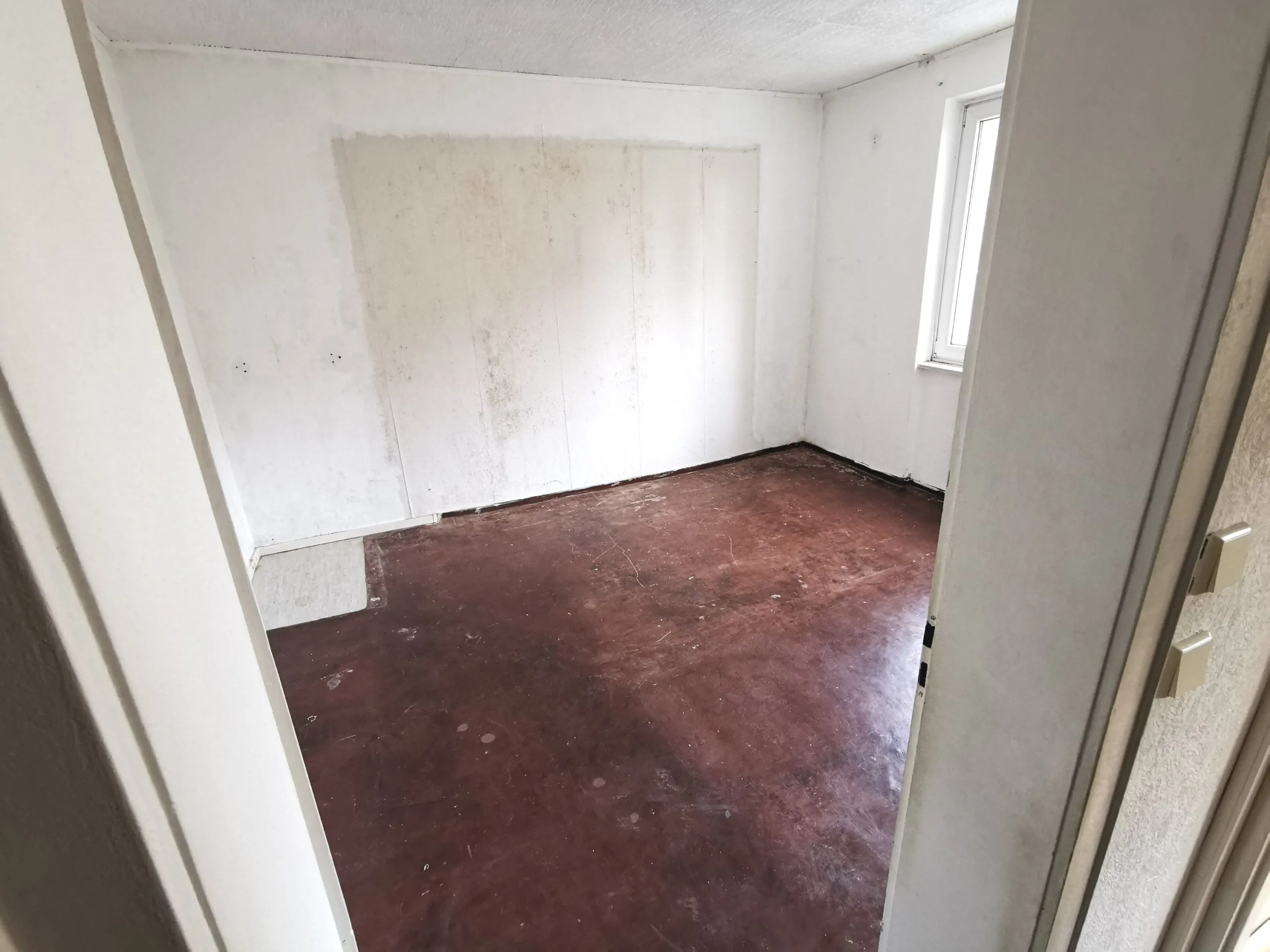 Berlin-Mitte: 2-Zimmer ETW ca. 47 m² - bezugsfrei, Renovierungs- /Handwerkerobjekt – Bild 1